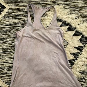 Lululemon tank